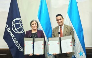 Gobierno de Honduras construirá un nuevo corredor vial entre la región noroccidental y Puerto Cortés con financiamiento del BM