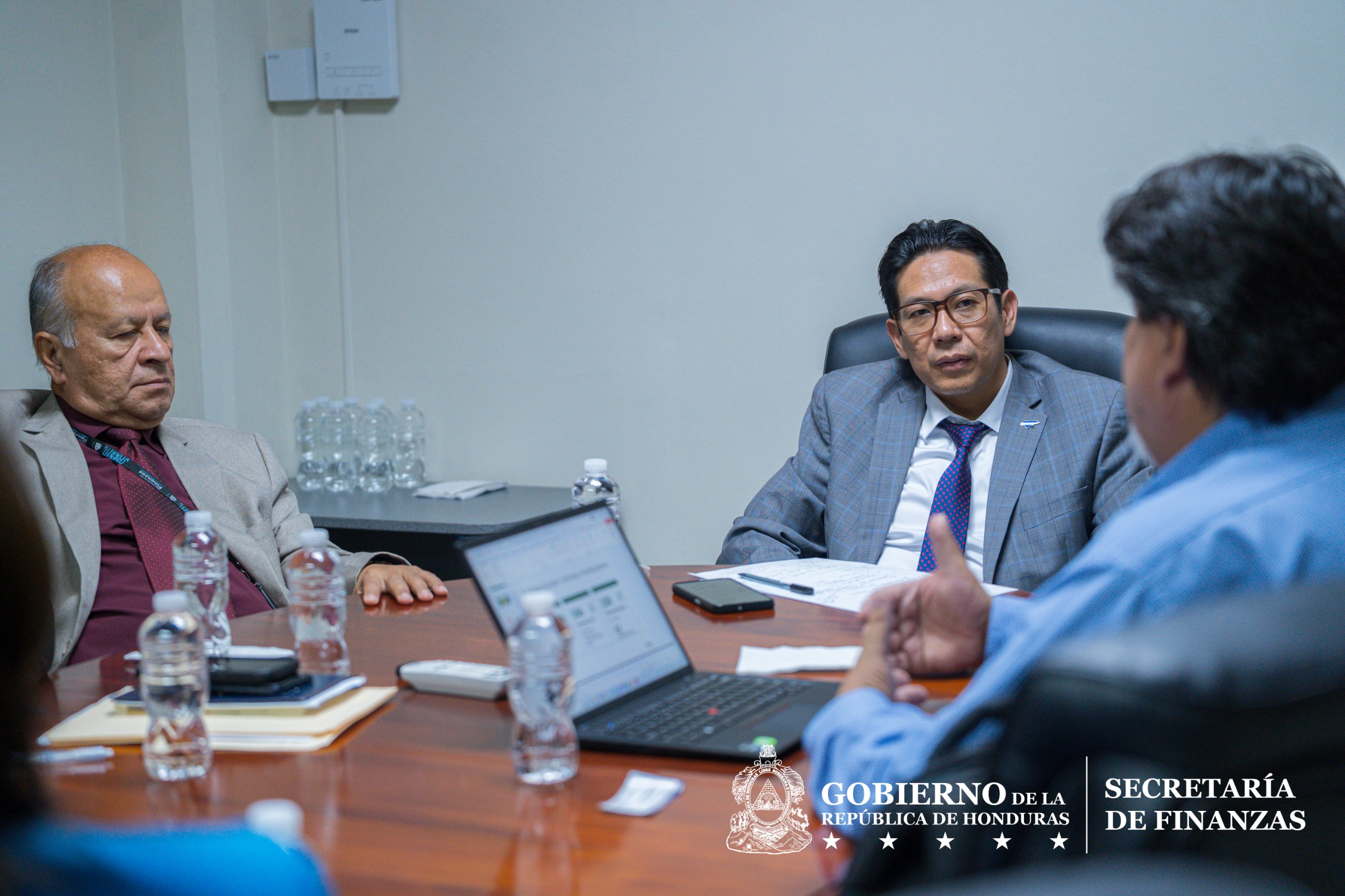 Autoridades de FIDA presentan a SEFIN portafolio de proyectos para Honduras