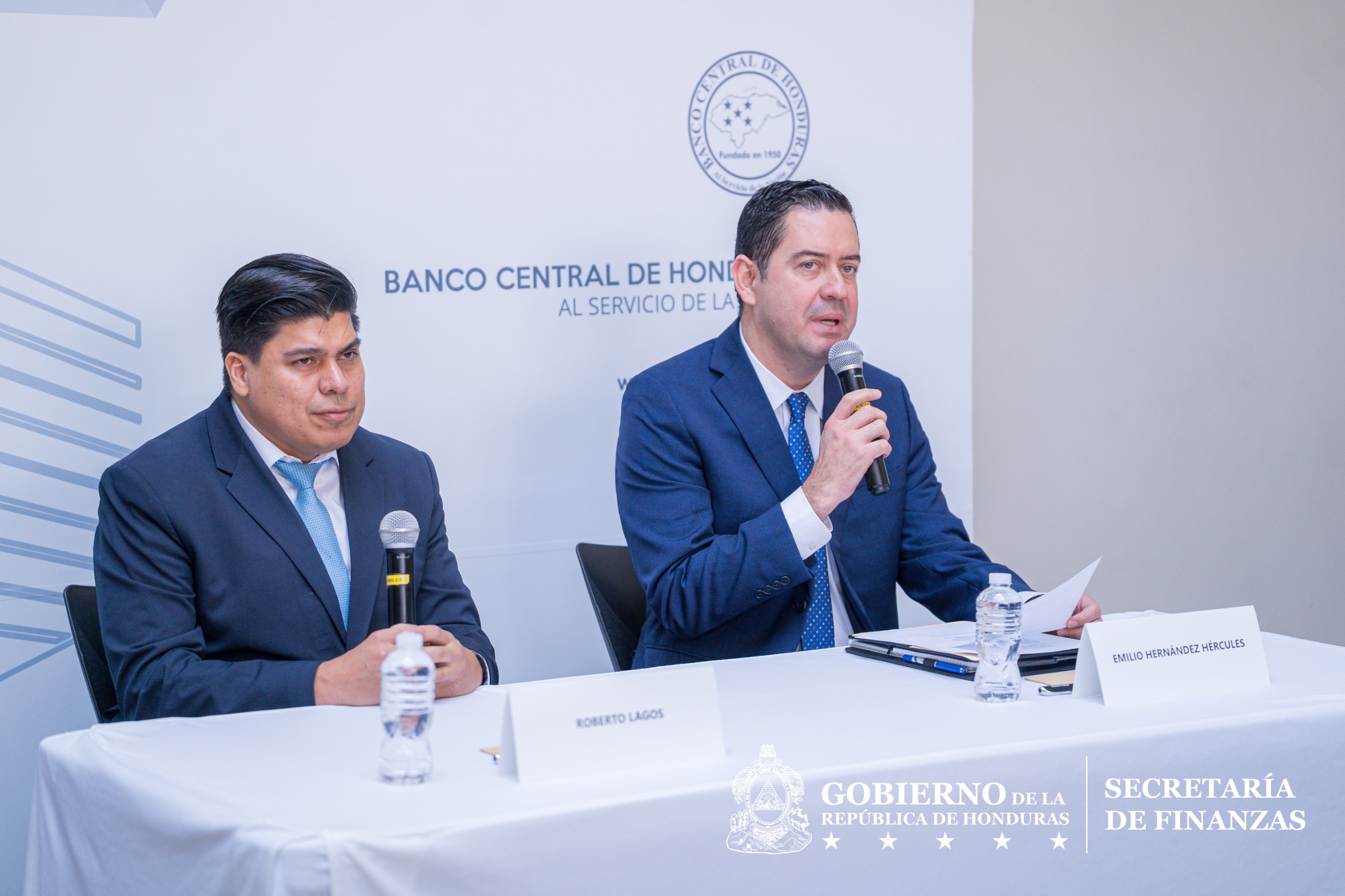 Gabinete Económico presenta a Misión del FMI prioridades del Gobierno