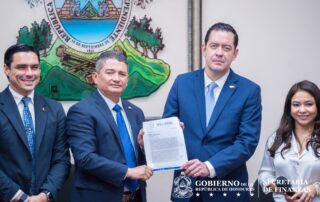 Secretario de Finanzas entrega al Congreso Nacional Proyecto de Presupuesto Reformulado 2026