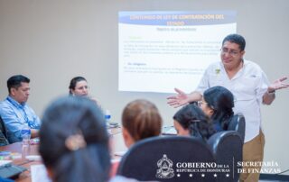 La SEFIN capacita empleados para afianzar procesos sobre la Ley de Contratación del Estado