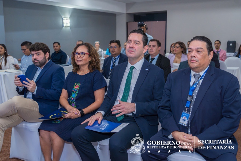 La SEFIN fortalece gestión de las alianzas Público- Privadas