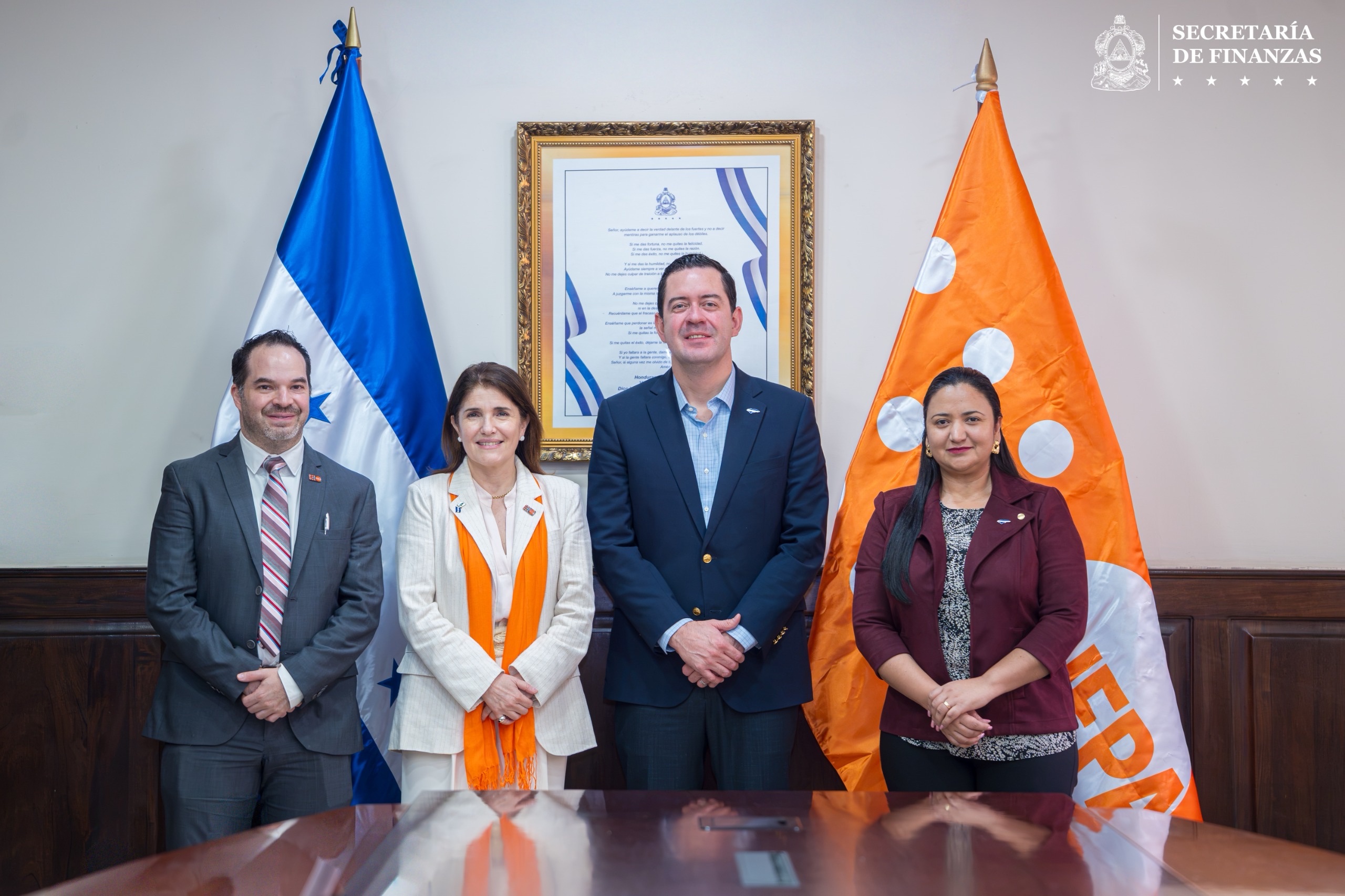 La SEFIN y UNFPA dialogan sobre sostenibilidad del financiamiento